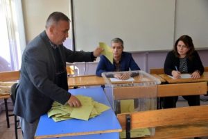 Kahramanmaraş'ta oyların sayımına başlandı
