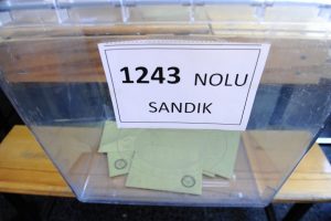 T&uuml;rkiye genelinde oy verme işlemi sona erdi! Bursa'da sayım başladı...