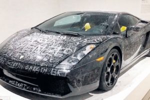 L&uuml;ks otomobillerin &uuml;zerini &ccedil;izmek serbest