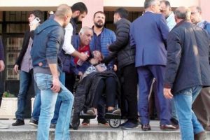 Oy sayımı sırasında kavga: 2 yaralı