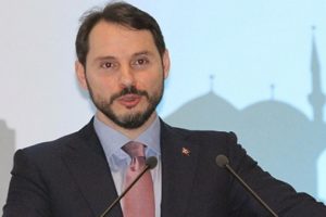 Bakan Albayrak'tan referandum a&ccedil;ıklaması
