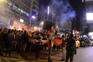 Havai fişekli referandum kutlaması