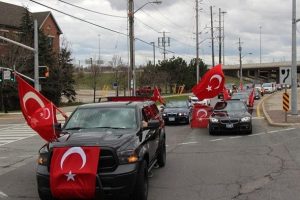 Halk oylamasının sonu&ccedil;ları Kanada'da kutlandı