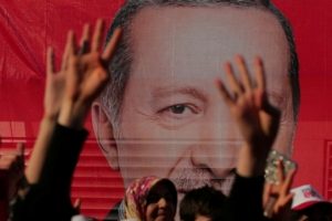 İşte Erdoğan'a "Evet", 'T&uuml;rk tipi başkanlığa' "Hayır" diyen 6 il!