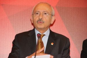 Kılı&ccedil;daroğlu'nun eski başdanışmanının yargılanmasına başlandı