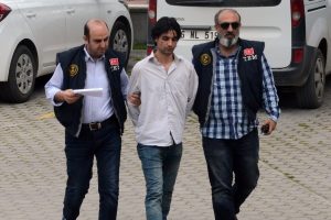 Bursa'da halk oylamasında ter&ouml;r propagandasına tutuklama