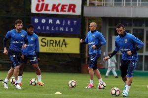 Fenerbah&ccedil;e'de derbi hazırlıkları s&uuml;r&uuml;yor