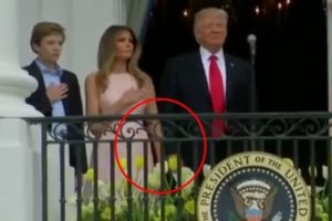 Melania Trump eşini d&uuml;rterek uyardı