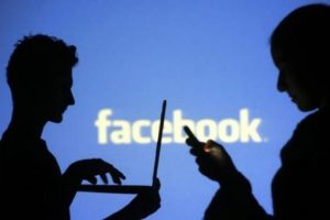 Facebook'ta sahte hesap kullananlar yandı!