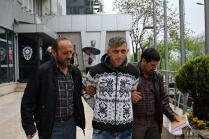 Bursa'da 12 yaşında kızın telefonunu kapka&ccedil; yapan zanlı yakalandı