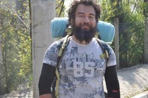 'Otostop'la T&uuml;rkiye'yi geziyor