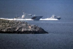 Kardak'ta T&uuml;rk ve Yunan botları arasında kovalamaca