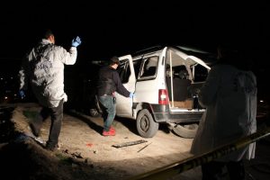 Otomobilde &ccedil;akmak gazı patladı: 1 ağır yaralı