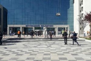 Ankara B&uuml;y&uuml;kşehir Belediyesi'ne ateş a&ccedil;ıldı