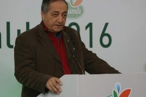 Yaşar Holding'in patronu Selim Yaşar, &ouml;z&uuml;r diledi