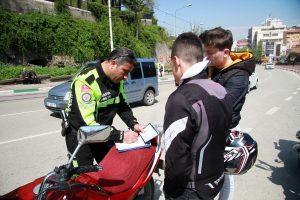 Bursa'da trafik ekiplerinden motosiklet operasyonu!