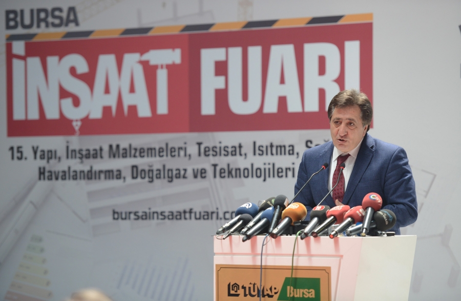 Bursa Valisi İzzettin K&uuml;&ccedil;&uuml;k: "Başarılı idareci, yapan değil, yıkandır"