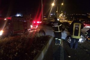 Otomobil ref&uuml;je &ccedil;ıktı: 1 &ouml;l&uuml;