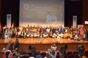 Bursa T&Uuml;BİTAK proje yarışmasında &ouml;d&uuml;ller sahiplerini buldu