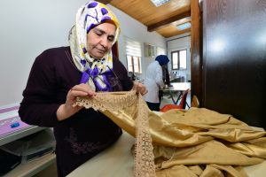 Bursa YIL-MEK kadınları meslek sahibi yapıyor
