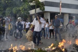 Venezuela sokakları karıştı!