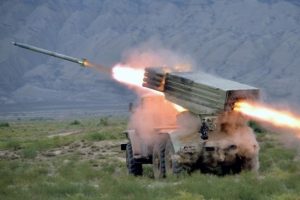 Azerbaycan ordusunun geniş &ccedil;aplı tatbikatı s&uuml;r&uuml;yor