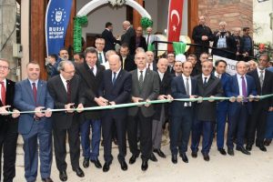 Bursa'da 600 yıllık tarihi camii yeniden ibadete a&ccedil;ıldı
