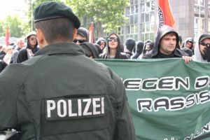 Almanya, AfD partisi kongresi öncesi teyakkuzda