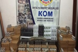 Antalya'da 1 milyon liralık elektronik sigara ele ge&ccedil;irildi