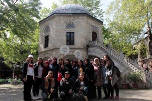 "Kuruluştan &Ccedil;anakkale'ye Tarih ve Medeniyet Gezisi"nde 910 &ouml;ğrenci Bursa'da