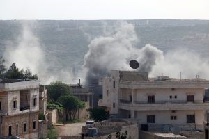 Rejim g&uuml;&ccedil;leri, Daret Azze'yi bombaladı