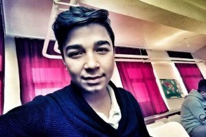 Yolcu otob&uuml;s&uuml;n&uuml;n &ccedil;arptığı bisikletli gen&ccedil; hayatını kaybetti