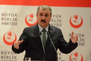 BBP lideri Destici: Milletin kararına direnmekten vazge&ccedil;in