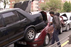 Ankara'da zincirleme kaza