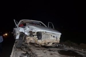 Otomobiller kafa kafaya &ccedil;arpıştı: 6 yaralı