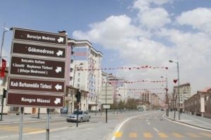 Sivas Valiliğinden "sokağa &ccedil;ıkmayın" uyarısı