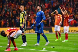 TT Arena'da Volkan Demirel'e tepki