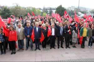 Balıkesir'de Milli Egemenlik y&uuml;r&uuml;y&uuml;ş&uuml;