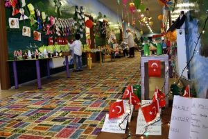 Miniklerden atık malzemelere sanatsal dokunuş
