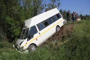 Adana'da trafik kazası: 13 &ouml;ğrenci yaralı