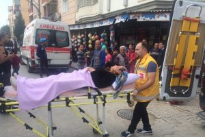 Anne ve kızına bı&ccedil;aklı saldırı