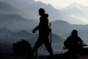 Hakkari'de sızma girişimi: 6 ter&ouml;rist &ouml;ld&uuml;r&uuml;ld&uuml;
