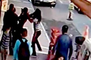 Kız kardeşlerin cadde ortasındaki kavgası kanlı bitti