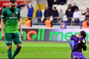 Bursaspor, 2017'de sadece 8 puan toplayabildi