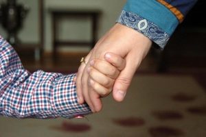 Koruyucu aile yanındaki &ccedil;ocuk sayısı 5 bini aştı