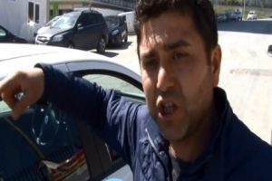 Kızı TEOG sınavına giren babanın 'g&uuml;r&uuml;lt&uuml;' isyanı