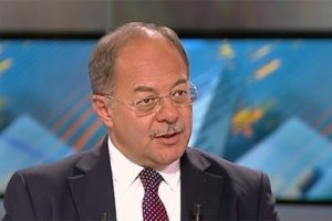 Bakan Akdağ: Erken se&ccedil;im g&uuml;ndemde değil