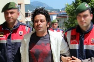 &Uuml;nl&uuml; oyuncu Selim Erdoğan tutuklandı!