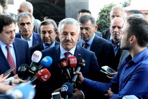 Bakan Arslan'dan Bursa'da a&ccedil;ıklama: K&ouml;pr&uuml;lerin konseptleri &ccedil;ok farklı
