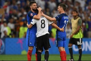 Marsilya'dan Giroud ve Koscielny atağı